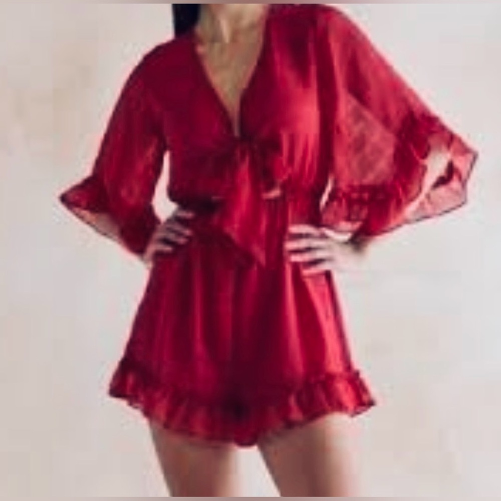 Francesca's Mi Ami Burgundy Betty Ruffle Sleeve Kimoni Romper Women Size Medium